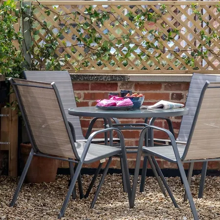 Avocet Villa Lymington Exterior photo